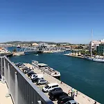 La Terrasse Des Capucines
